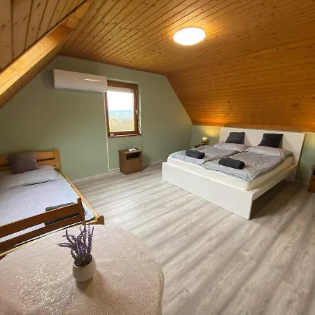 Helena Apartment *